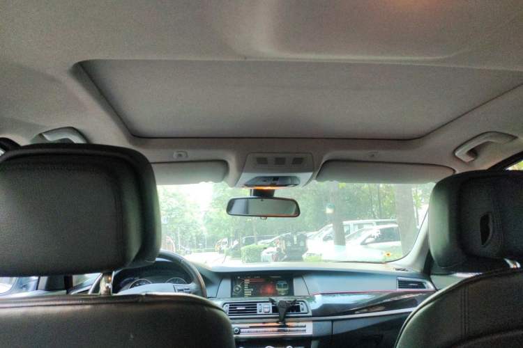 Used BMW 5 Series 2013 525Li Luxury Model Headliner