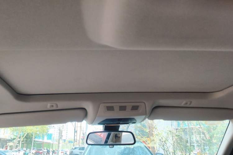 Used BMW 5 Series 2013 525Li Luxury Model Headliner
