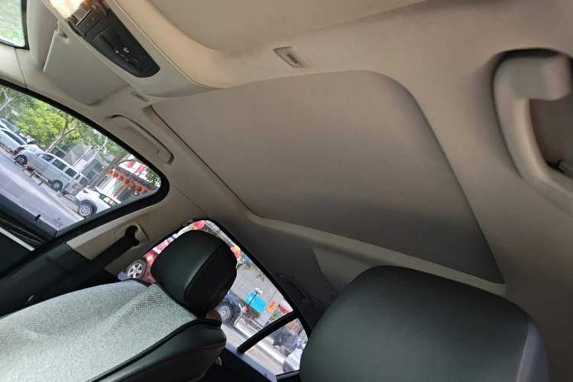 Used BMW 5 Series 2013 530Li Leading Model Headliner