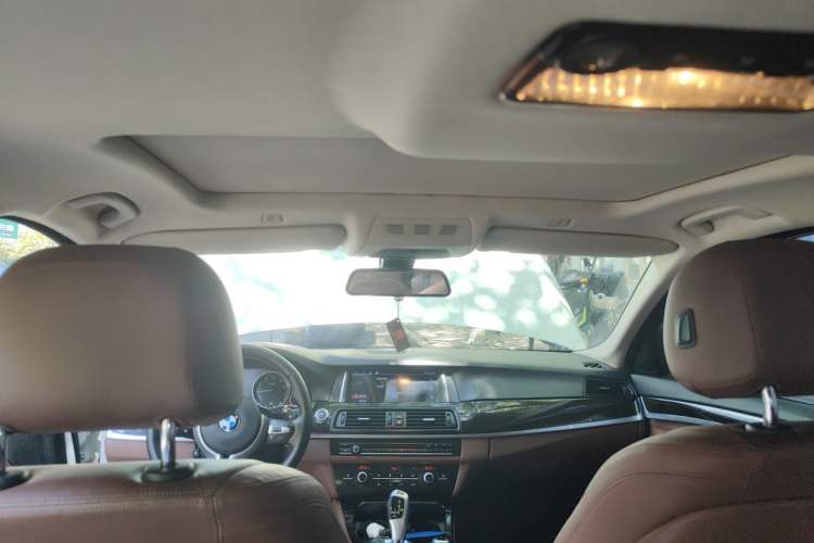 Used BMW 5 Series 2013 525Li Leading Model Headliner