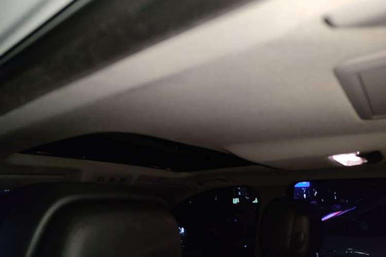 Used BMW 5 Series 2013 520i Elegant Edition Headliner