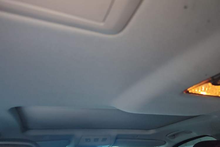 Used BMW 5 Series 2013 525Li Luxury Model Headliner