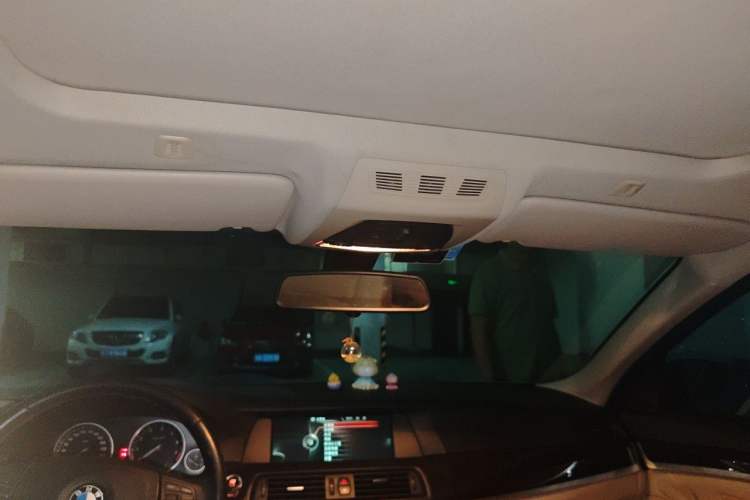 Used BMW 5 Series 2013 525Li Leading Model Headliner