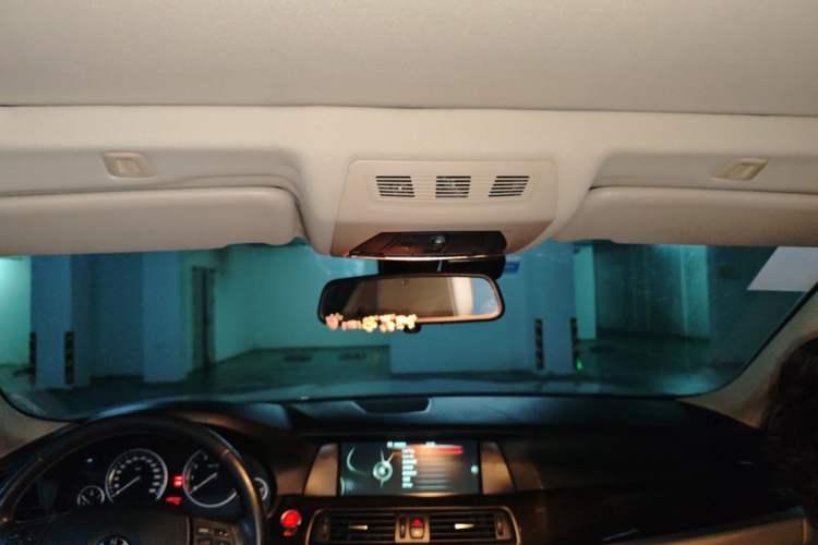 Used BMW 5 Series 2013 525Li Luxury Model Headliner