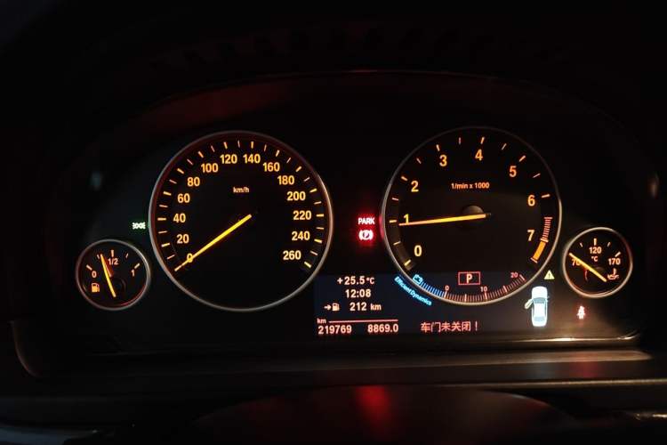 Used BMW 5 Series 2013 525Li Luxury Model Instrument Cluster