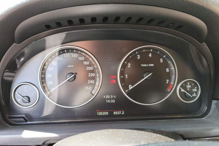 Used BMW 5 Series 2013 530Li Leading Model Instrument Cluster