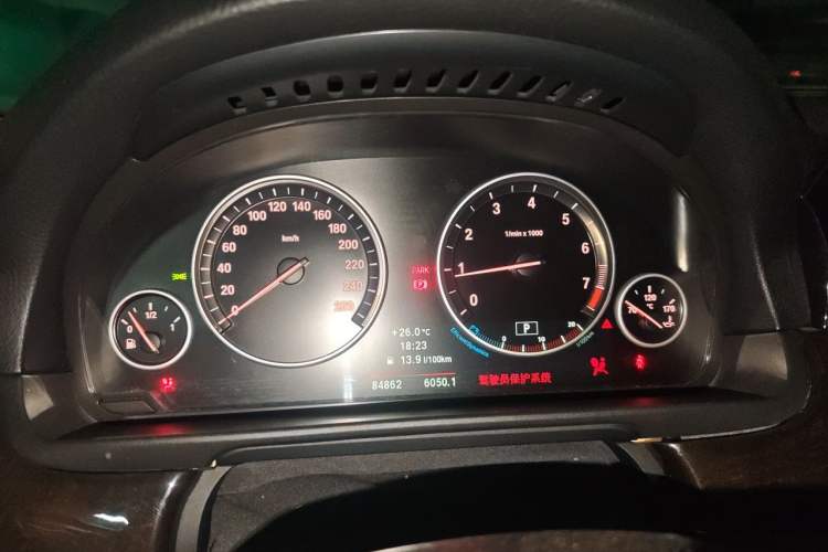 Used BMW 5 Series 2013 525Li Luxury Model Instrument Cluster