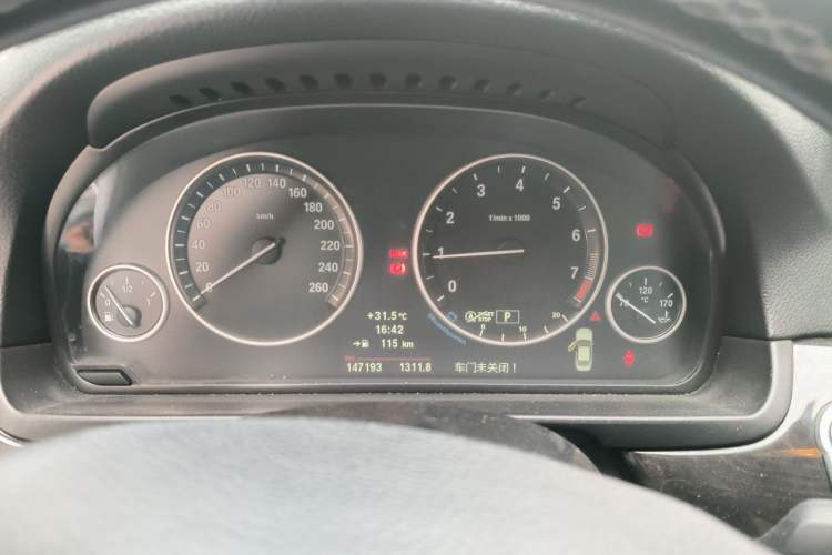 Used BMW 5 Series 2013 525Li Luxury Model Instrument Cluster