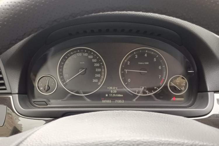 Used BMW 5 Series 2013 525Li Luxury Model Instrument Cluster