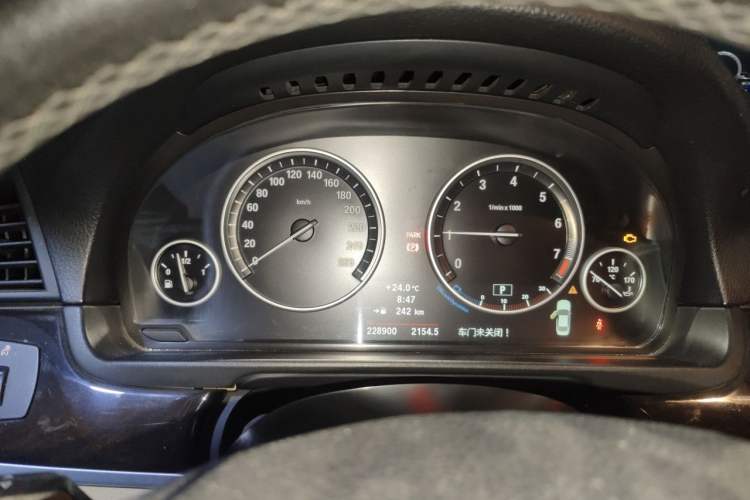 Used BMW 5 Series 2013 525Li Luxury Model Instrument Cluster