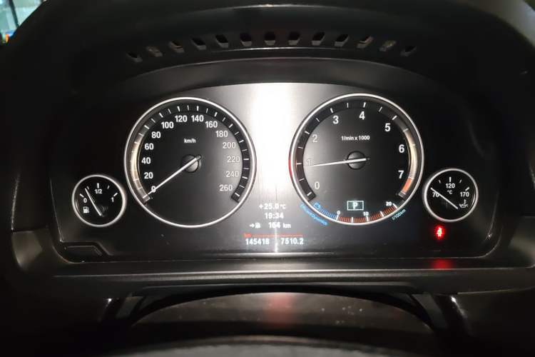 Used BMW 5 Series 2013 530Li Leading Model Instrument Cluster