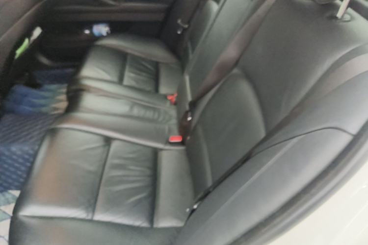 Used BMW 5 Series 2013 530Li Leading Model Interior 4