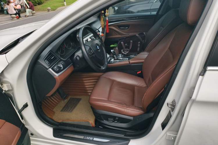 Used BMW 5 Series 2013 520i Elegant Edition Left Front Seat
