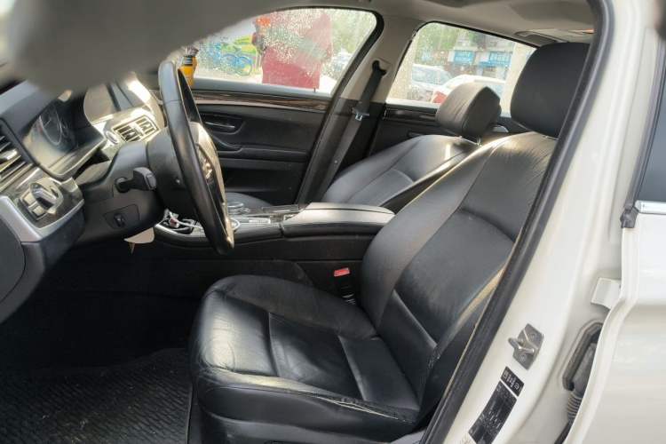 Used BMW 5 Series 2013 530Li Leading Model Left Front Seat