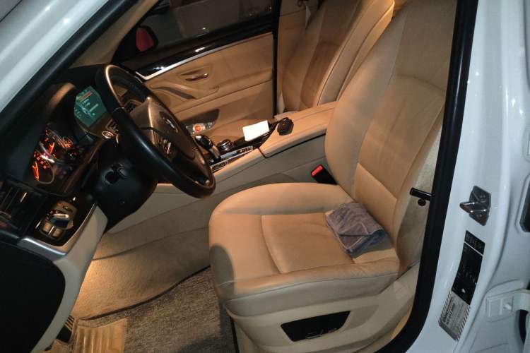 Used BMW 5 Series 2013 530Li Leading Model Left Front Seat