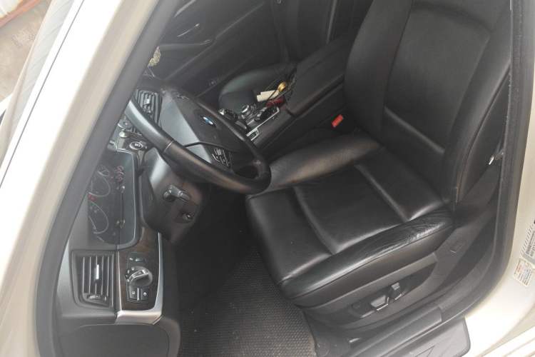 Used BMW 5 Series 2013 525Li Leading Model Left Front Seat