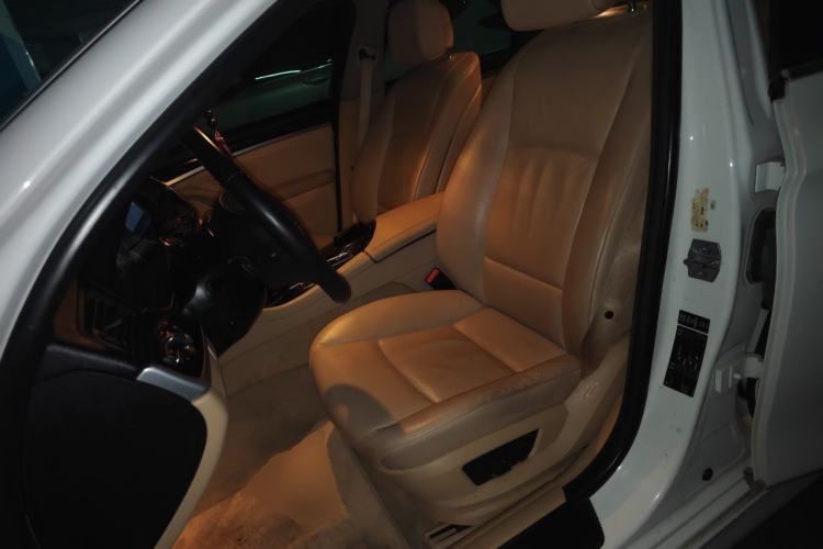 Used BMW 5 Series 2013 525Li Luxury Model Left Front Seat