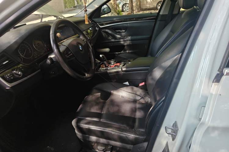 Used BMW 5 Series 2013 525Li Luxury Model Left Front Seat