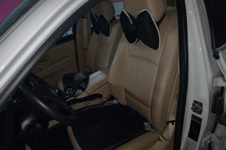 Used BMW 5 Series 2013 525Li Luxury Model Left Front Seat