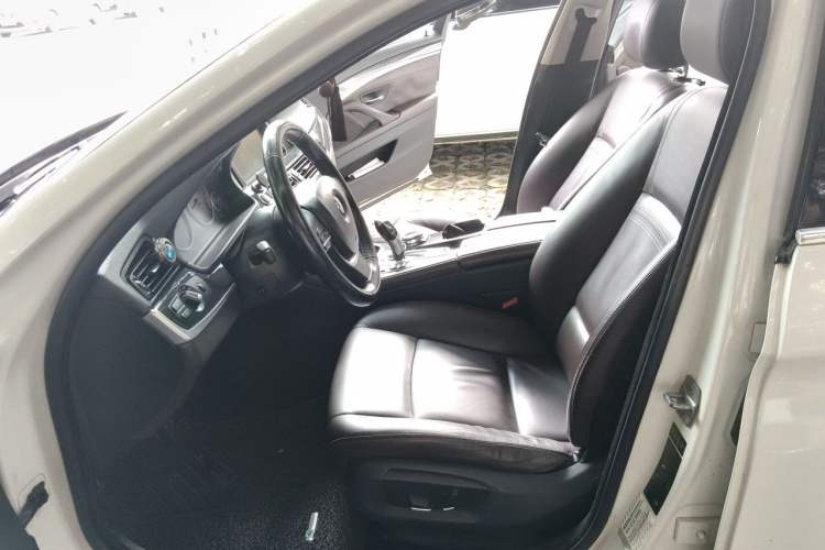 Used BMW 5 Series 2013 525Li Leading Model Left Front Seat