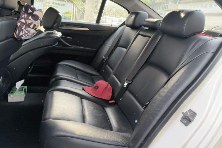 Used BMW 5 Series 2013 530Li Leading Model Left Rear Seat