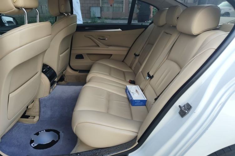 Used BMW 5 Series 2013 525Li Luxury Model Left Rear Seat