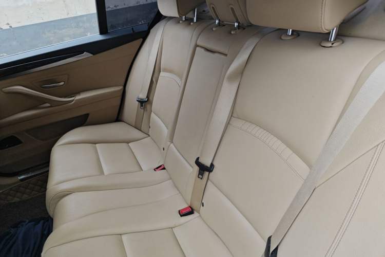 Used BMW 5 Series 2013 525Li Luxury Model Left Rear Seat
