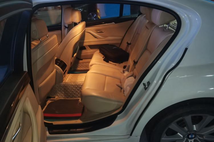 Used BMW 5 Series 2013 530Li Leading Model Left Rear Seat