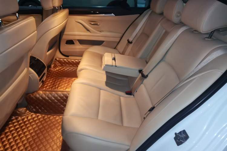 Used BMW 5 Series 2013 525Li Luxury Model Left Rear Seat