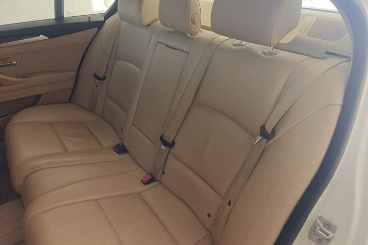 Used BMW 5 Series 2013 525Li Luxury Model Left Rear Seat