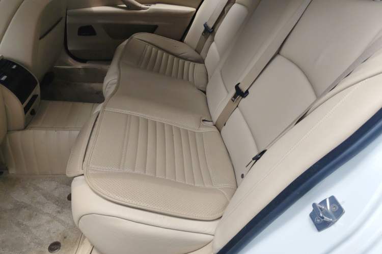 Used BMW 5 Series 2013 525Li Leading Model Left Rear Seat