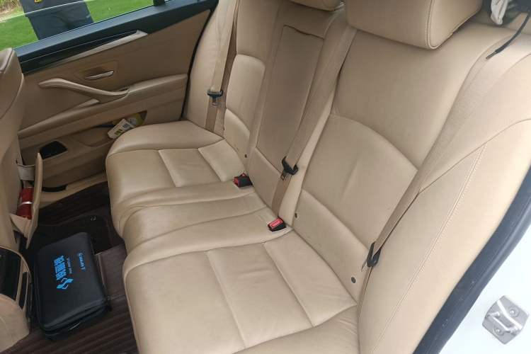 Used BMW 5 Series 2013 525Li Luxury Model Left Rear Seat