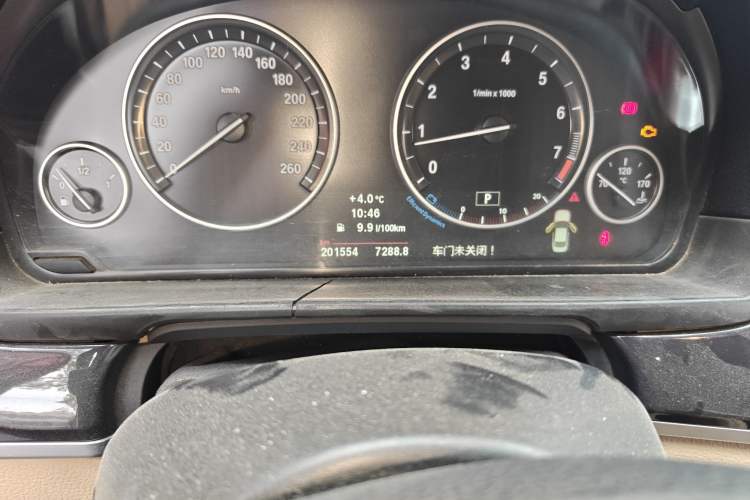 Used BMW 5 Series 2013 520Li Elegant Edition Odometer Close Up