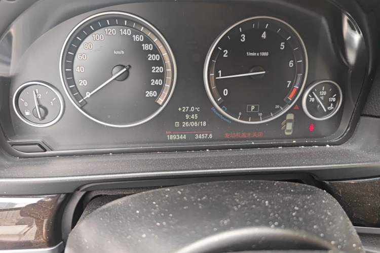 Used BMW 5 Series 2013 525Li Luxury Model Odometer Close Up