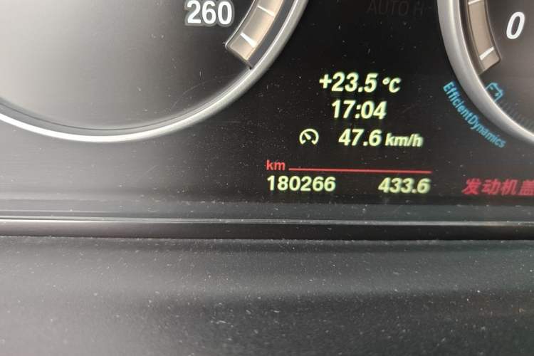 Used BMW 5 Series 2013 525Li Luxury Model Odometer Close Up