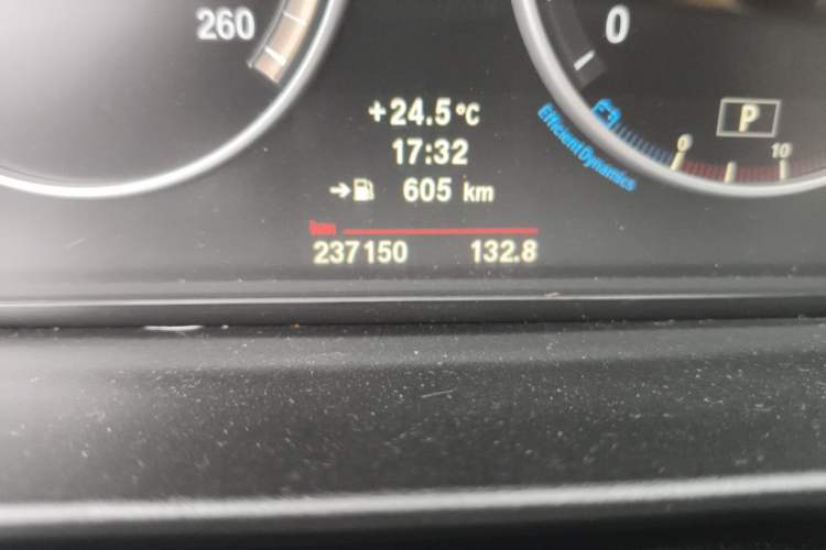 Used BMW 5 Series 2013 535Li Leading Model Odometer Close Up