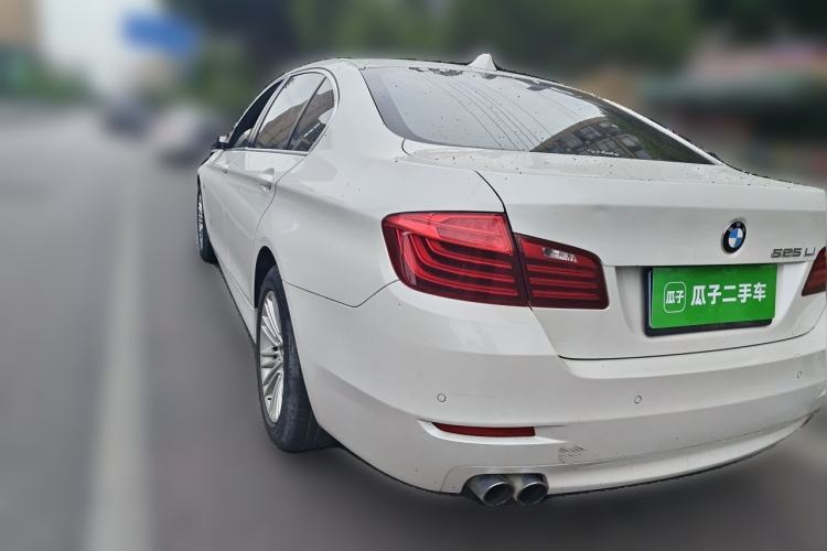 Used BMW 5 Series 2013 525Li Leading Model Rear Left 45 Deg