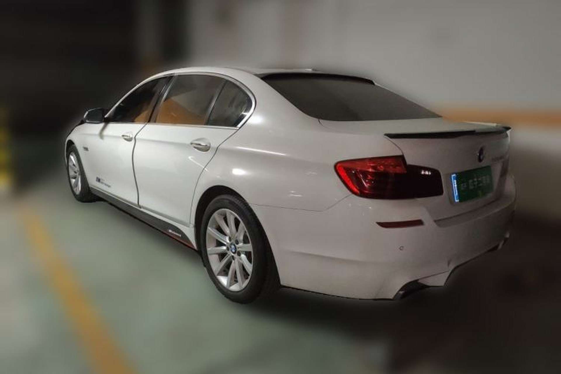 Used BMW 5 Series 2013 535Li Leading Model Rear Left 45 Deg
