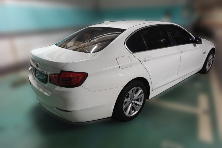 Used BMW 5 Series 2013 525Li Luxury Model Rear Right 45 Deg