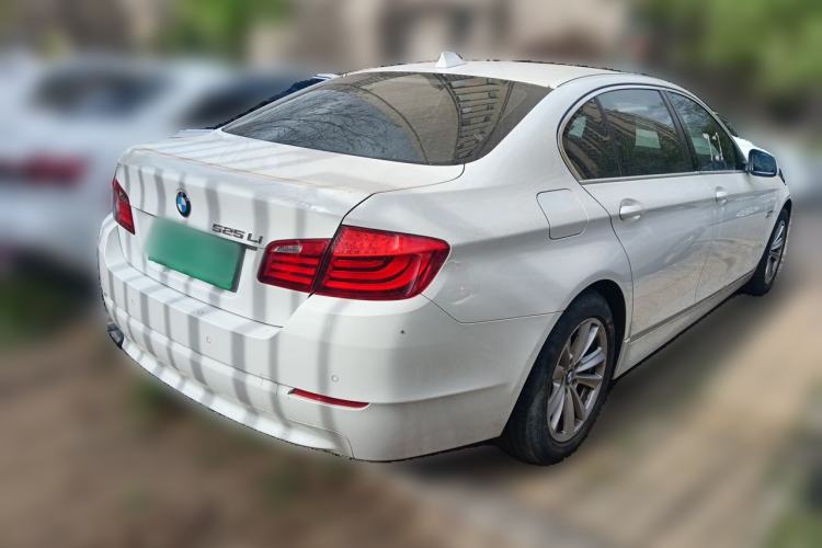 Used BMW 5 Series 2013 525Li Luxury Model Rear Right 45 Deg