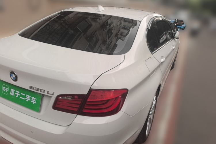 Used BMW 5 Series 2013 530Li Leading Model Rear Right 45 Deg