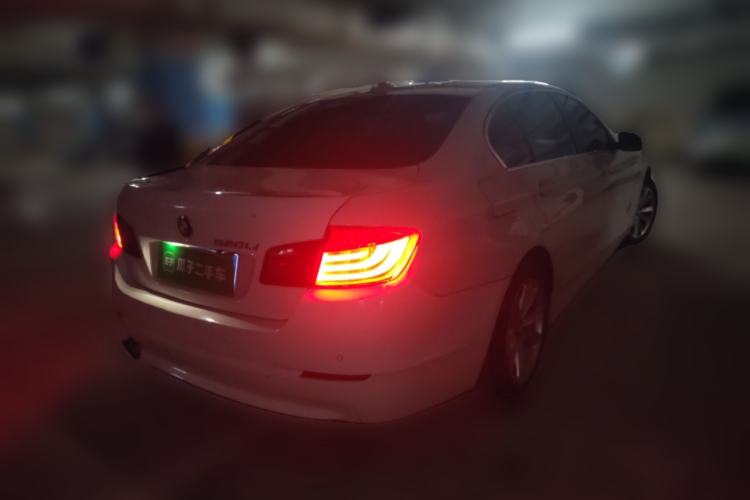 Used BMW 5 Series 2013 520Li Elegant Edition Rear Right 45 Deg