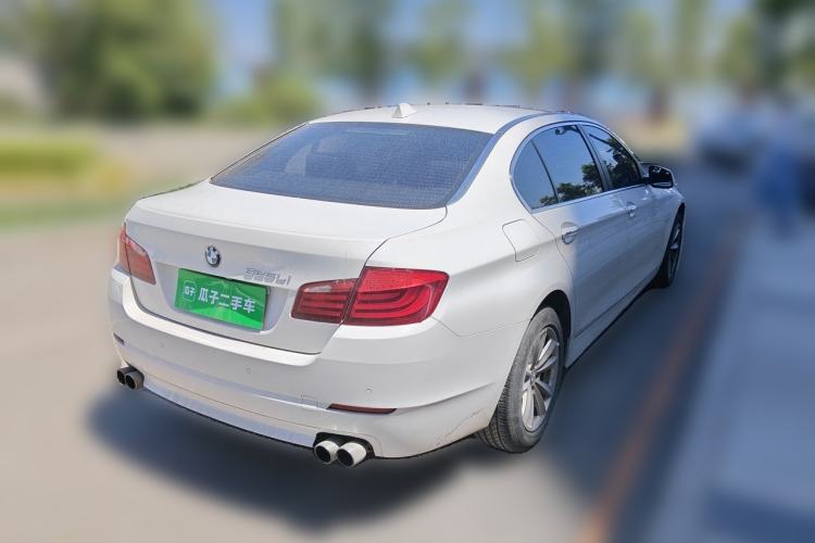 Used BMW 5 Series 2013 520Li Elegant Edition Rear Right 45 Deg