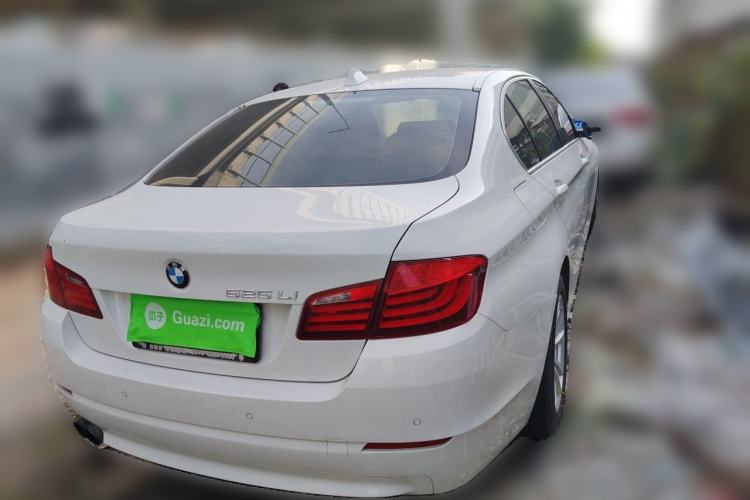 Used BMW 5 Series 2013 525Li Leading Model Rear Right 45 Deg