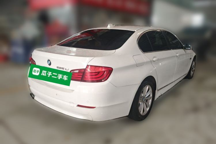 Used BMW 5 Series 2013 525Li Luxury Model Rear Right 45 Deg
