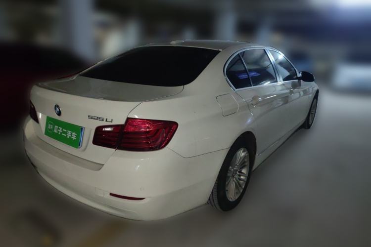 Used BMW 5 Series 2013 525Li Leading Model Rear Right 45 Deg