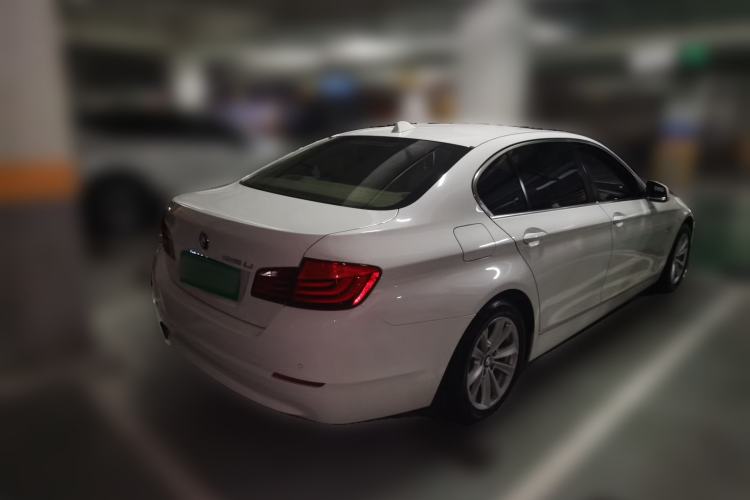 Used BMW 5 Series 2013 525Li Luxury Model Rear Right 45 Deg