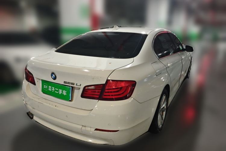 Used BMW 5 Series 2013 520Li Elegant Edition Rear Right 45 Deg