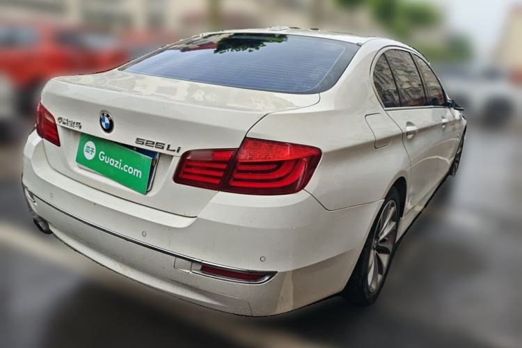 Used BMW 5 Series 2013 525Li Leading Model Rear Right 45 Deg