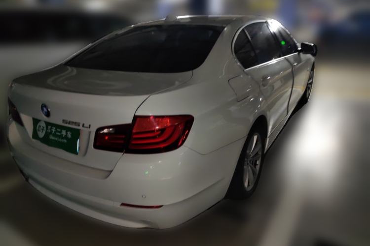 Used BMW 5 Series 2013 525Li Luxury Model Rear Right 45 Deg